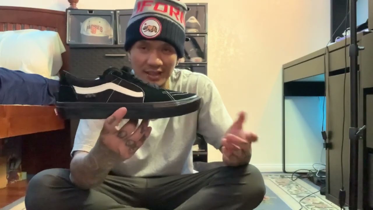 Vans Sk8 Skate Lows Black - Open Box and On Feet