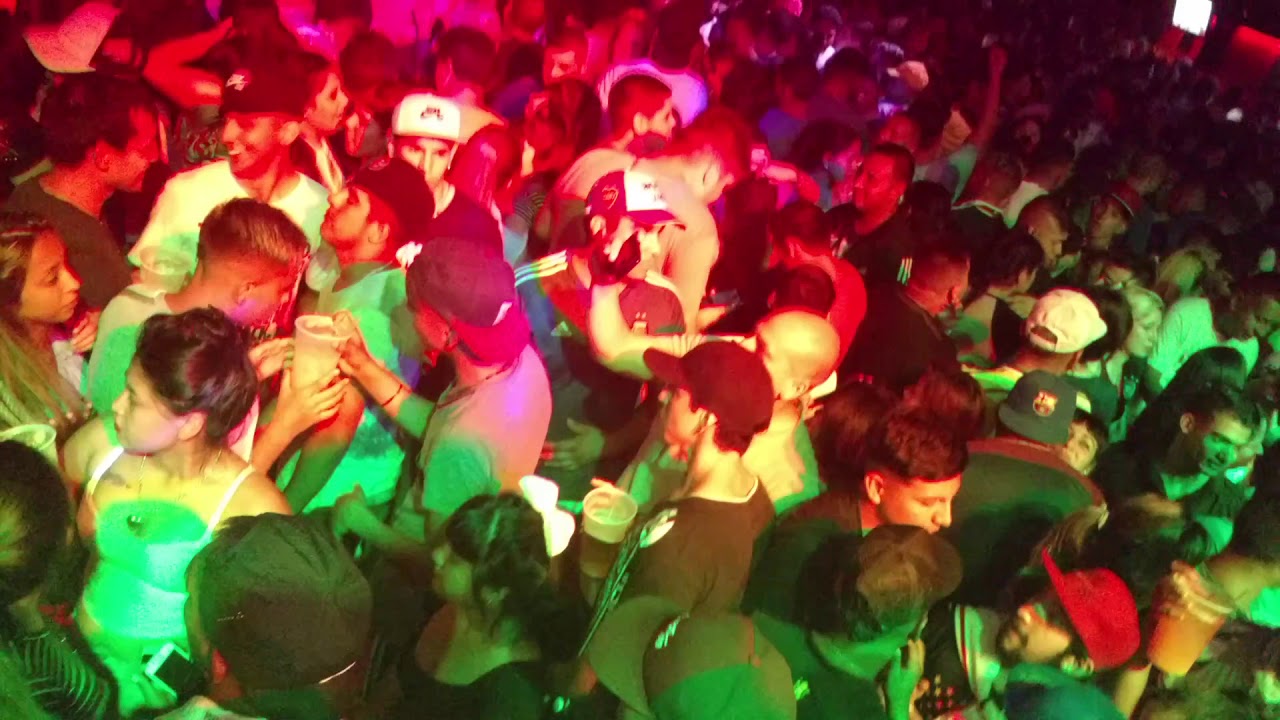 NOCHE DE RECUERDO 2018 TROPITANGO 😎