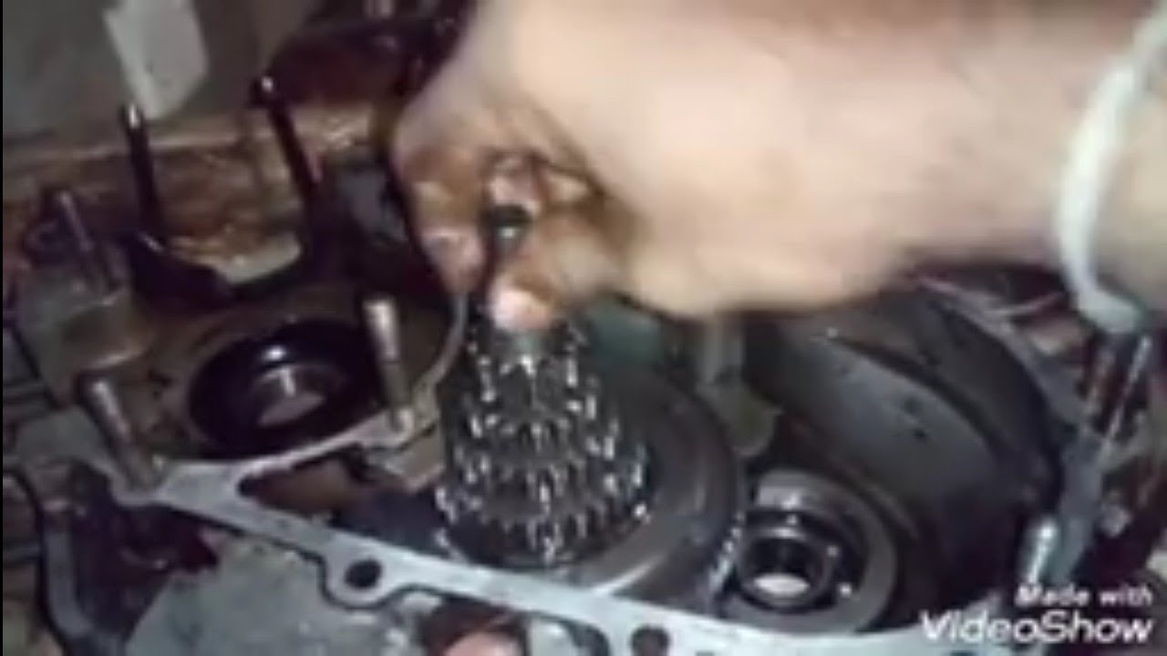 Two strok three wheeler engene fitting (Sinhala)