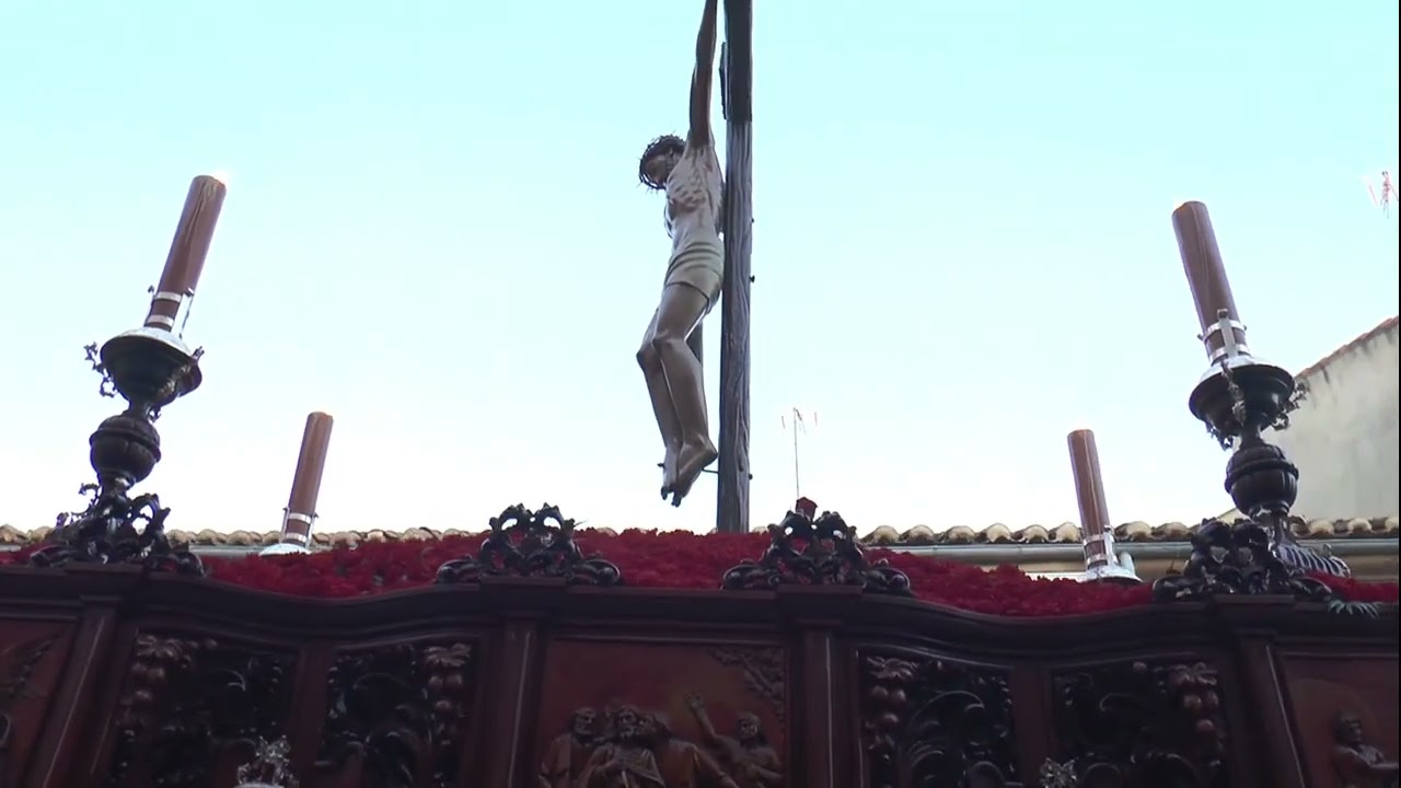 El Cristo de la Misericordia recorre las calles de Valdepeñas.