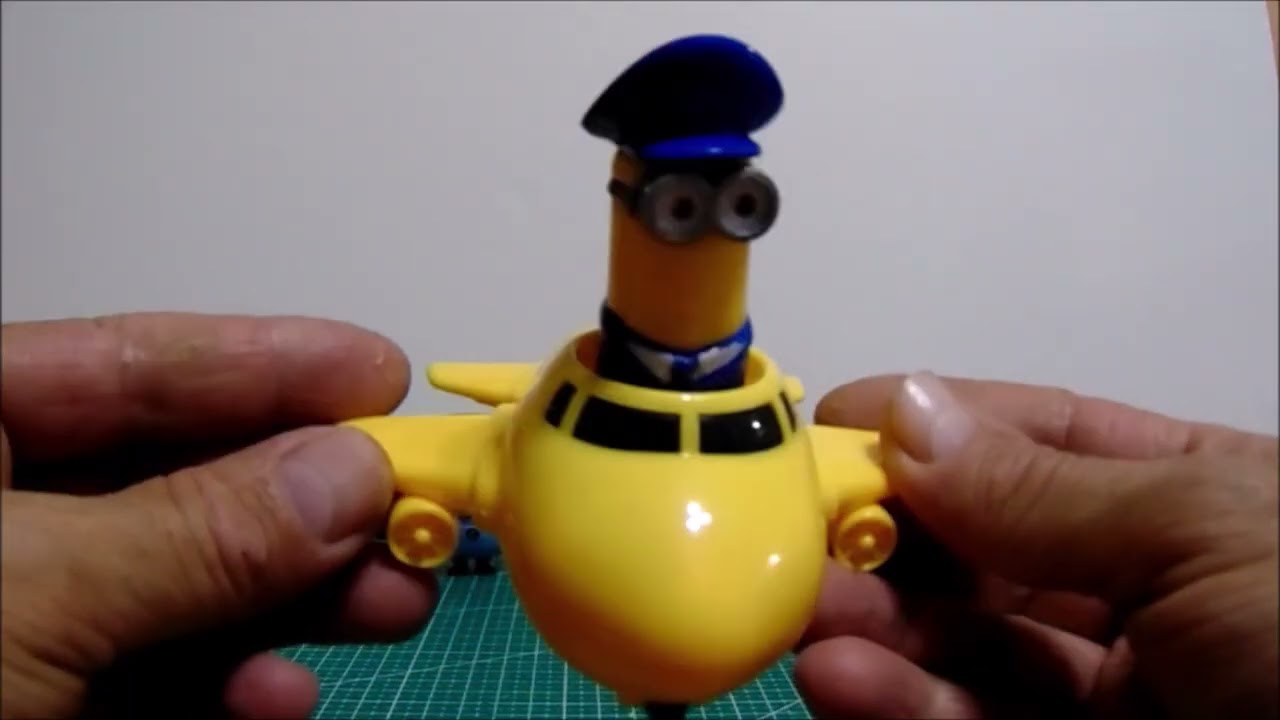 MINIONS Carls Jr 2025 2026