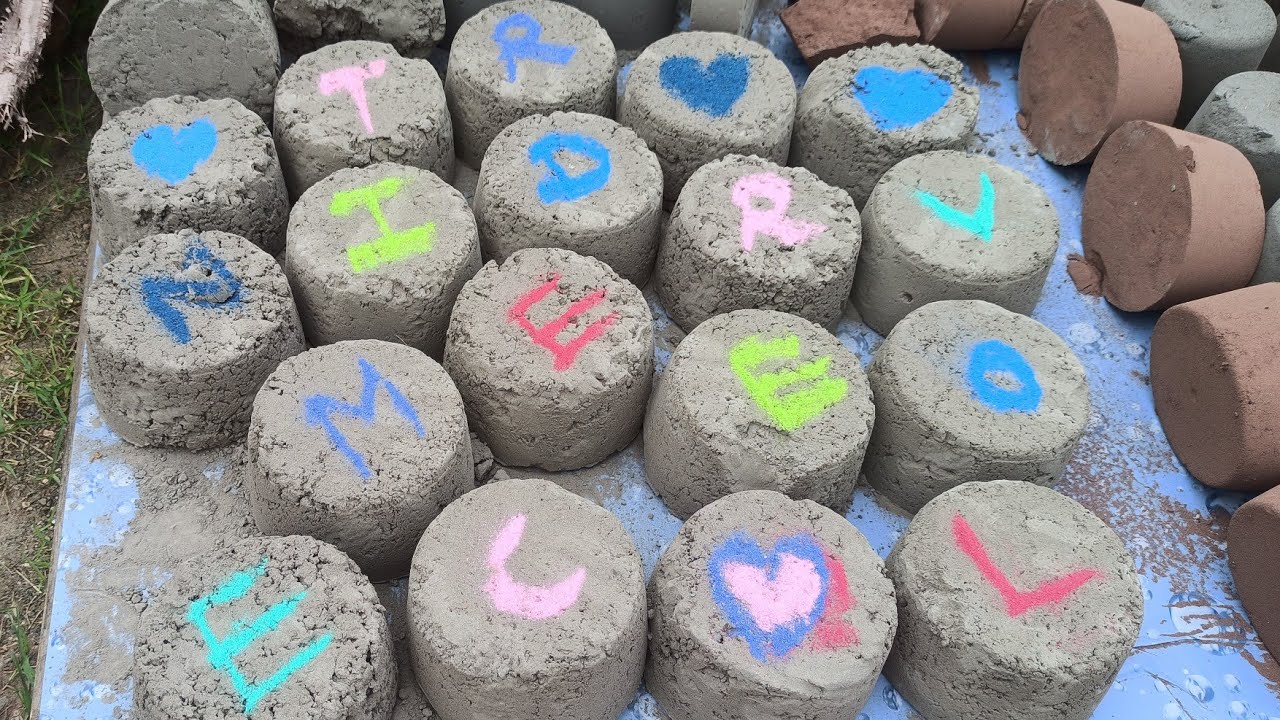 cement dirt crumbling  😍💦 #cementdirtlover#purecement #reddirt#bts#love#crunchy #cricket