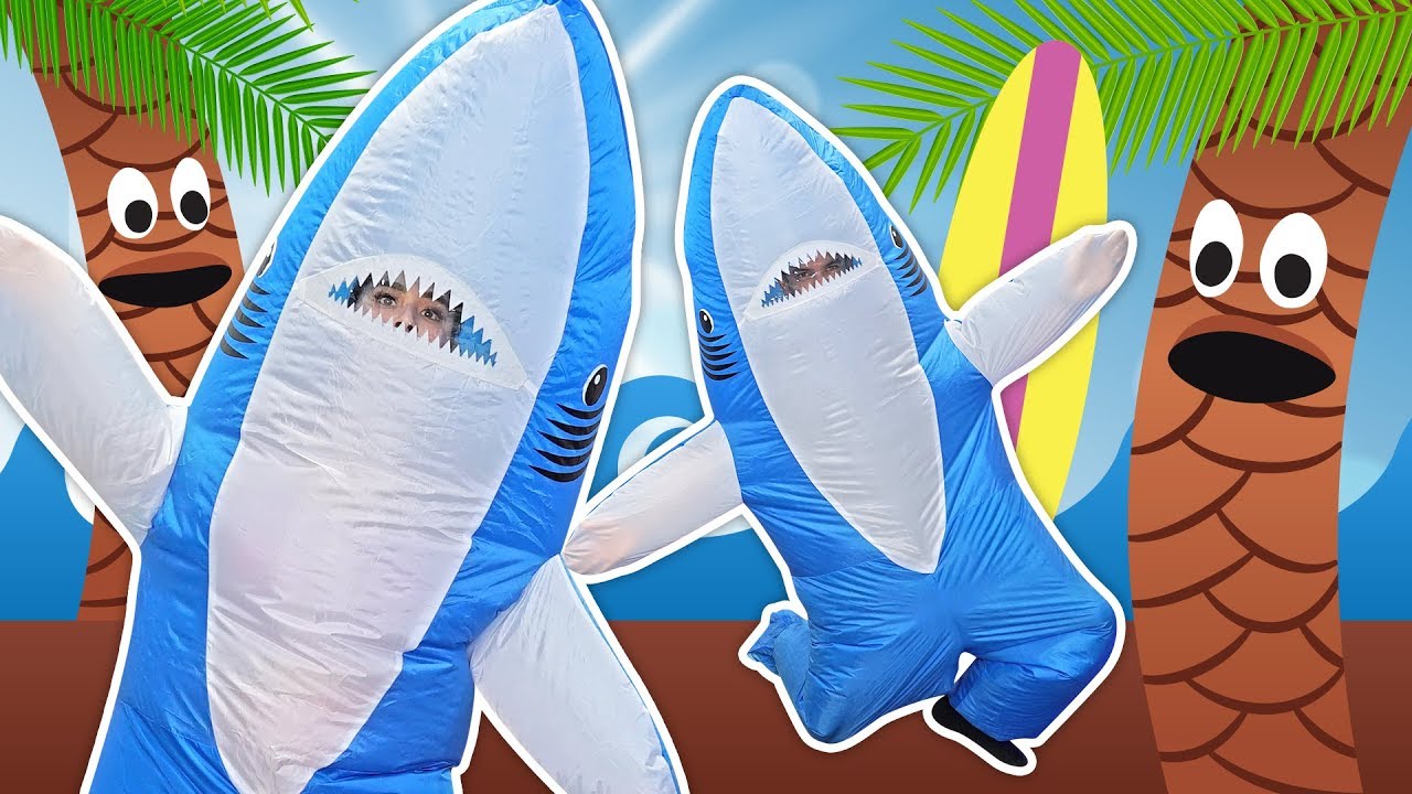 WHO IS LEFT SHARK?! - Husband vs Wife - JUST DANCE 2019