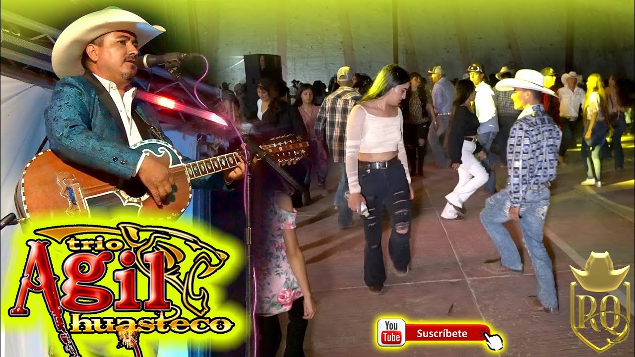 Agil Huasteco festejando a Don Felix Tavera en Santa María de Alamos