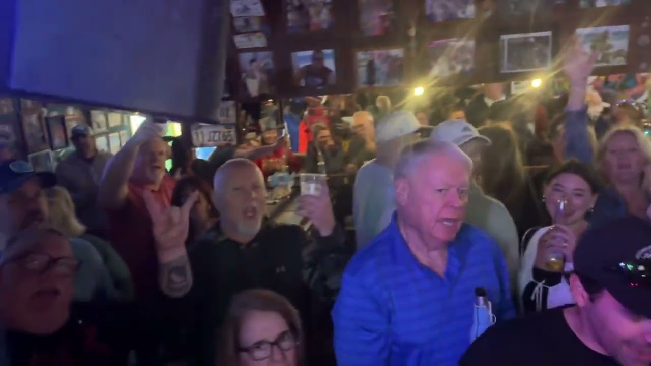 Final Shot Trio Rocking  