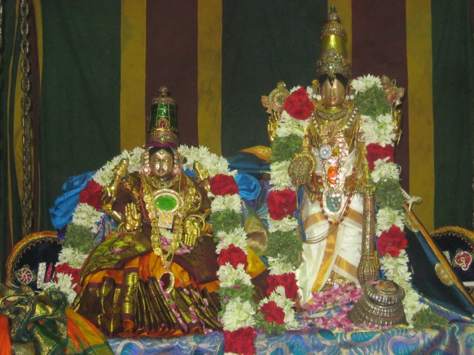 Dravida Veda - Ancient Tamil Hymns from 4000 Divyaprabandham - 