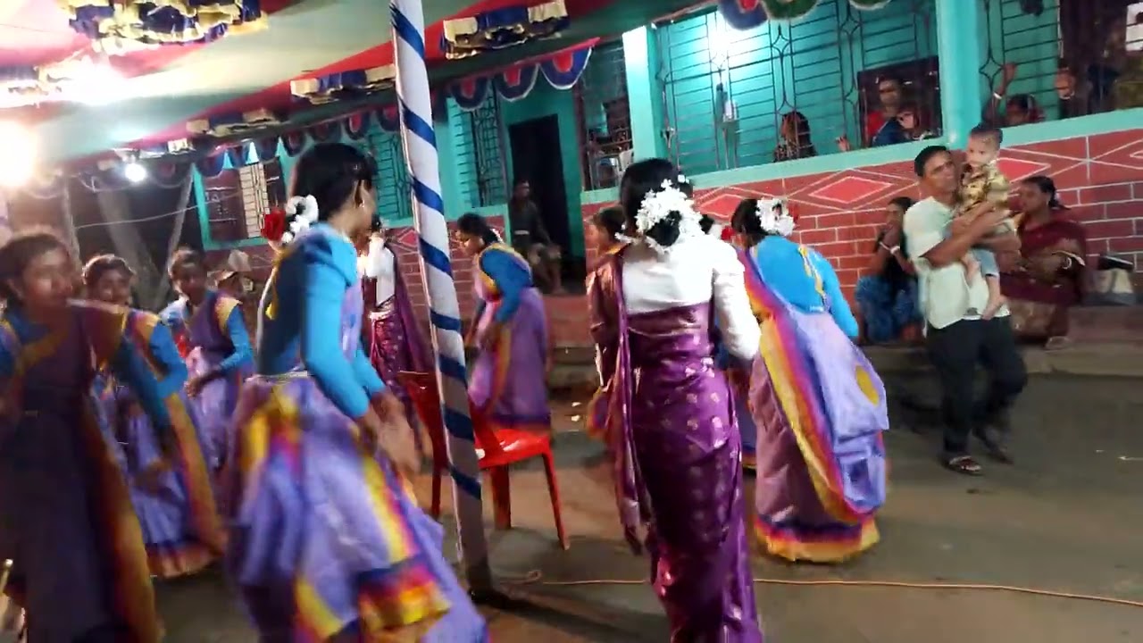 অসাধারণ একটি ধামাইলগান,,ডাইকো নারে কালো কোকিল তোমারে করি মানা।শিল্পী মৌসুমী যোগাযোগ করুন 01316777563
