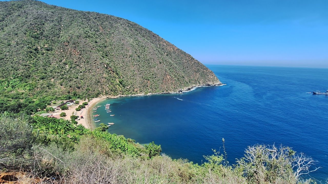 puerto cruz por la guaira venezuela