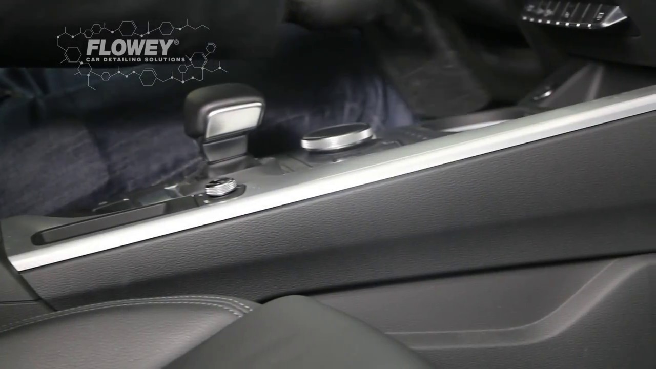 FLOWEY&reg; Car detailing solutions 5.1 Cockpit Cleaner Matt effect