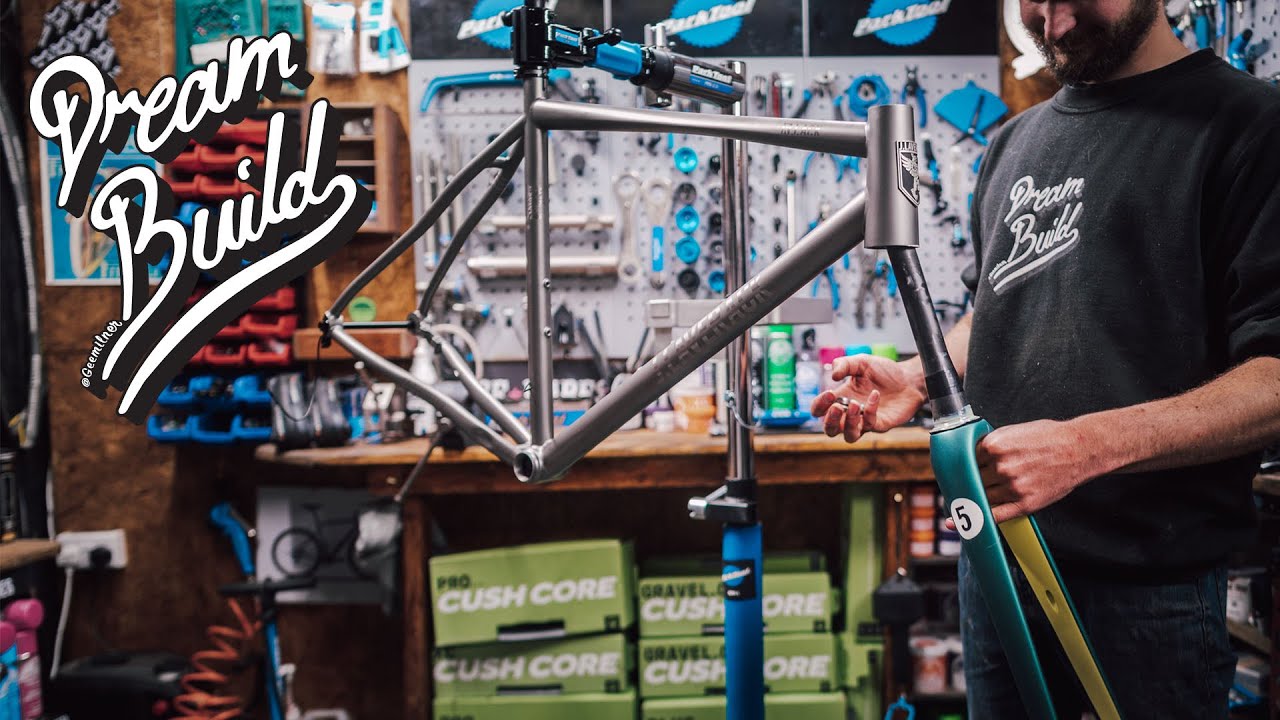 DREAM BUILD ROAD BIKE - J.Laverack Bicycles R J.ACK Disc Race - Sebastian Vettel