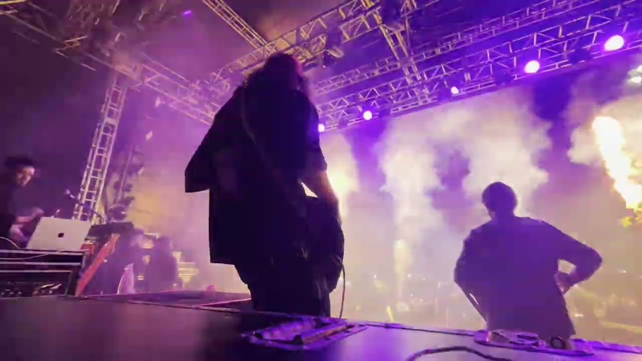 - BassCam Ram Tchum Ana Castela ( show ao vivo )