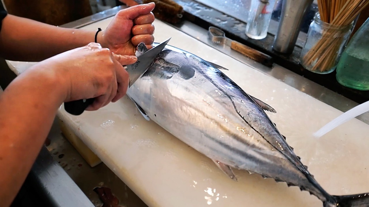 Японская уличная еда - ЛУЧШИЕ САШИМИ-СЕТЫ в Коти! Морепродукты Япония