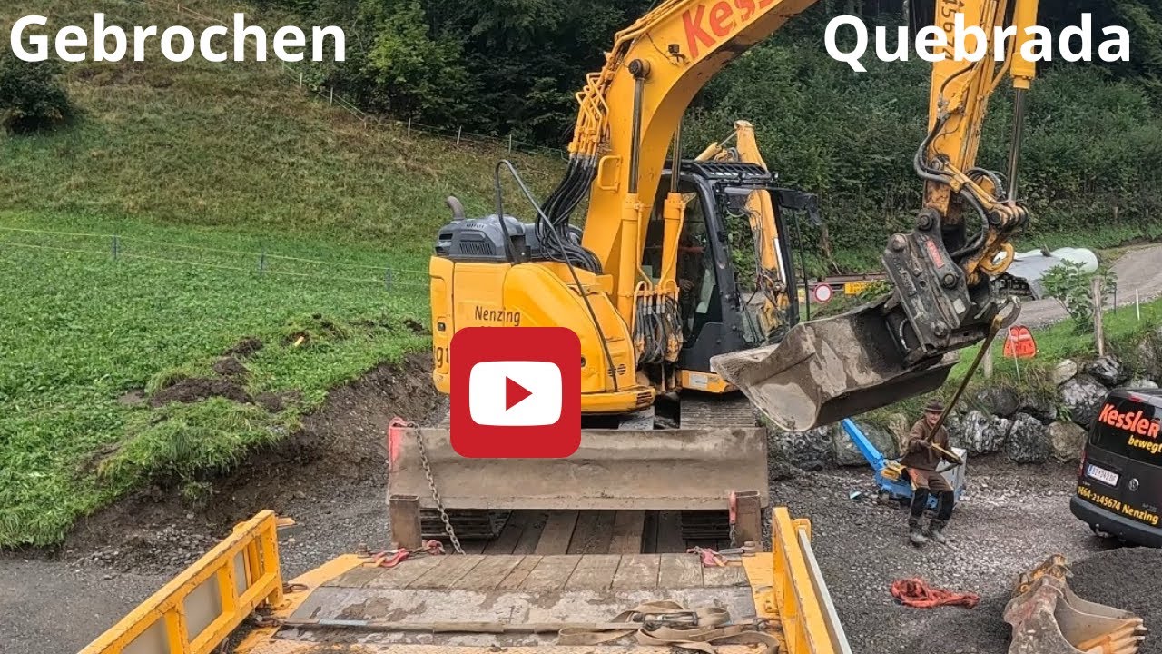 Baggertransport, Drehgelenk gebrochen, geht zum Werkstatt (  Escavadeira, junta girat&oacute;ria quebrada )