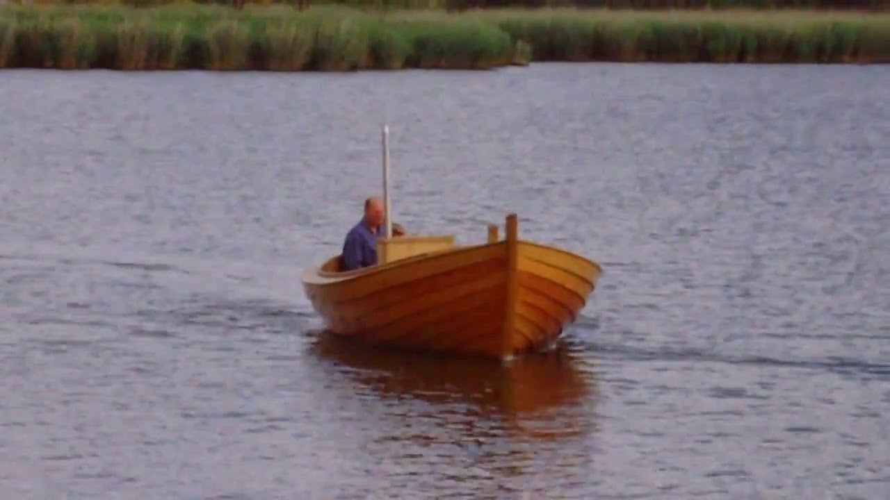 Lyøkutteren under sejlads