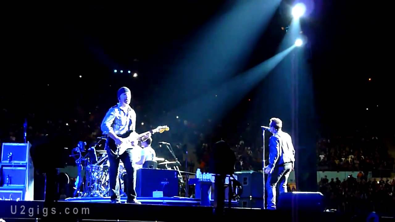 U2 Vienna 2010-08-30 I Still Haven't Found What I'm Looking For - u2gigs.com