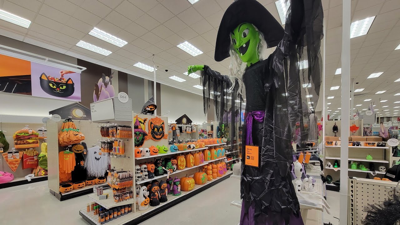 Target Halloween Decorations 2025: What's New and Spooky at the Store? 🎃💀
