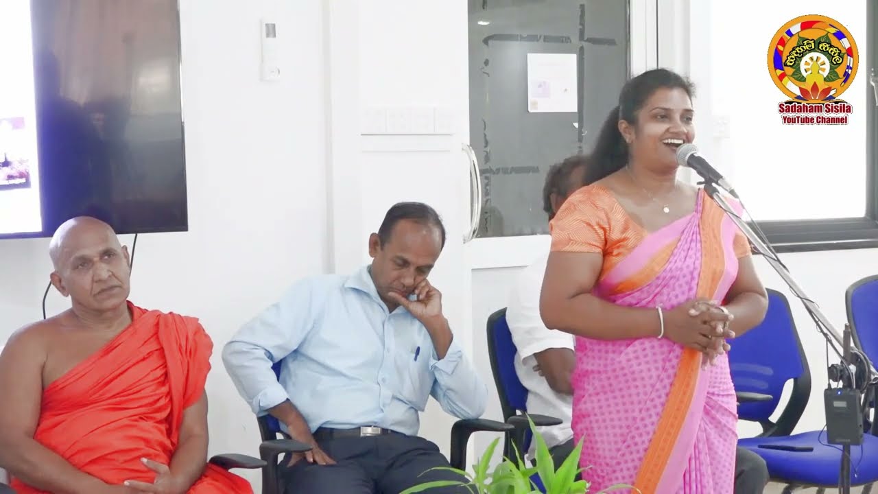 අද ලෝක කවි දිනයයි... ලංකාවෙන් මේ වනවිට තුරන් වෙමින් පවතින හිටිවන කවි ඒ අවස්ථාවේම ගොතා  කියන කවි මඩුව