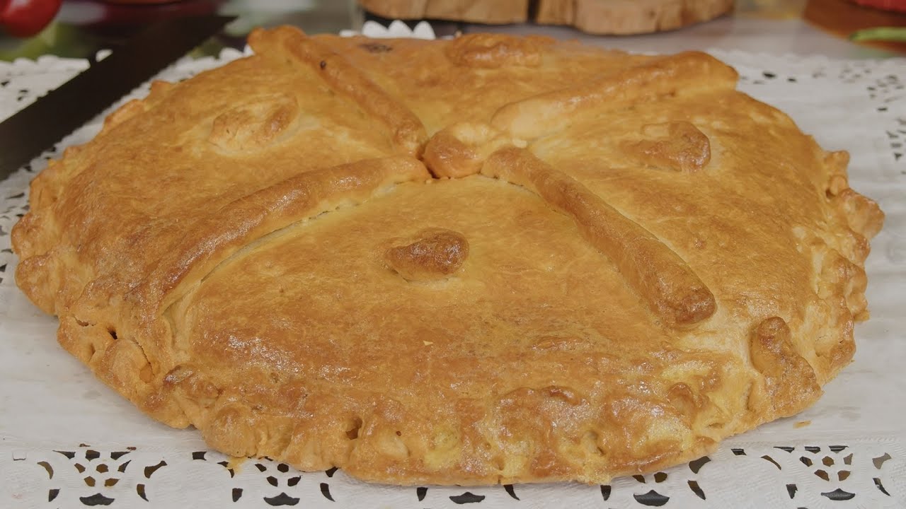 EMPANADA de PISTO con ATÚN y HUEVO 🥟 TRUCOS PARA UNA MASA PERFECTA