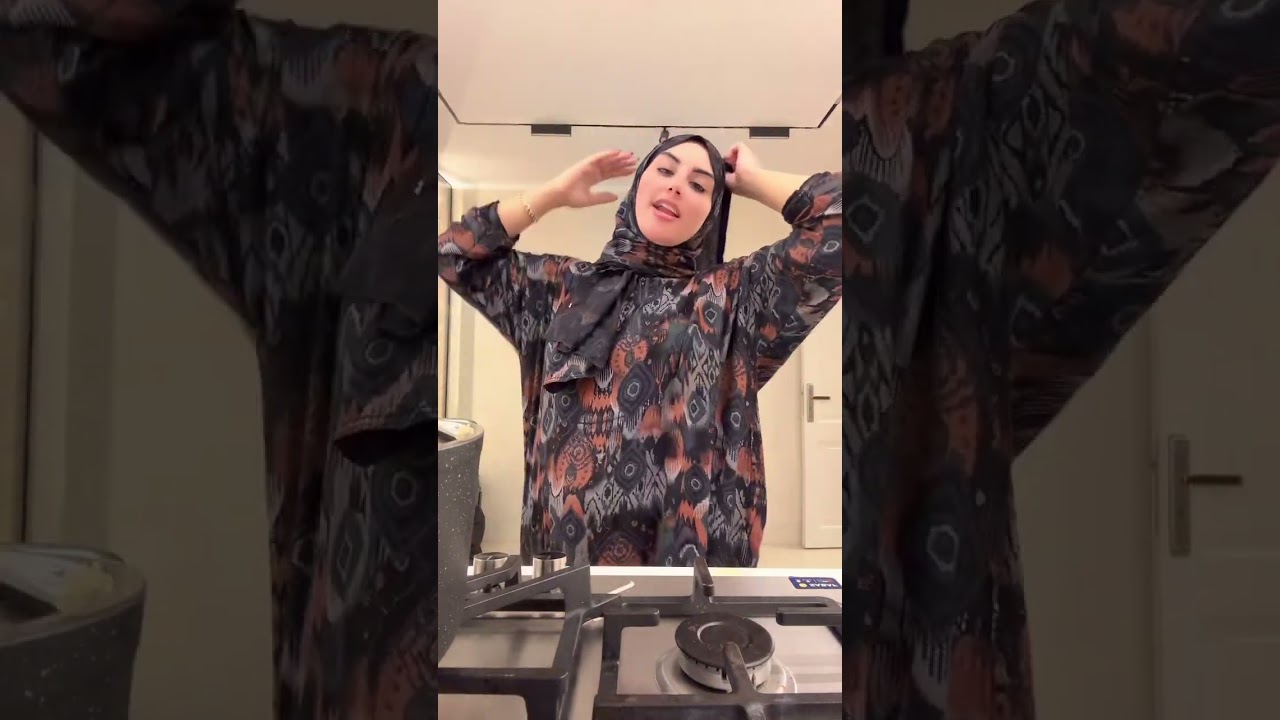 قولت مليون مره بلاش انا 😂
