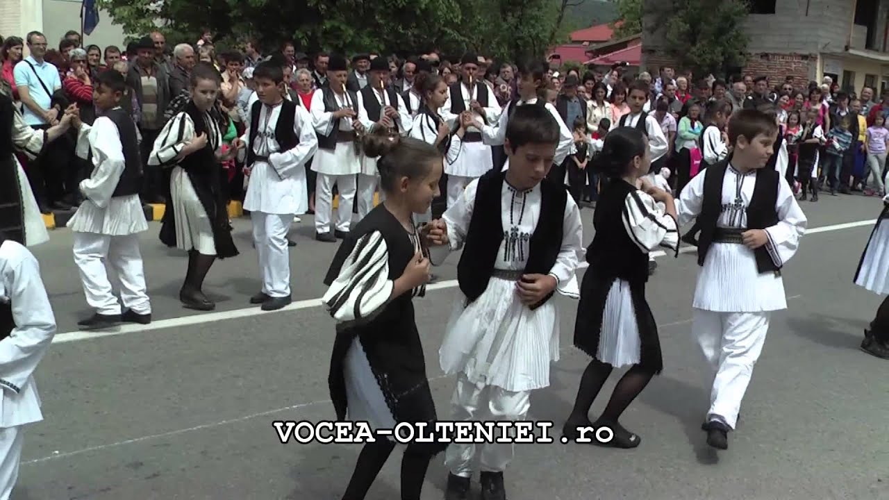 Urcatul oilor la munte, editia 2015, la Novaci - Partea 1