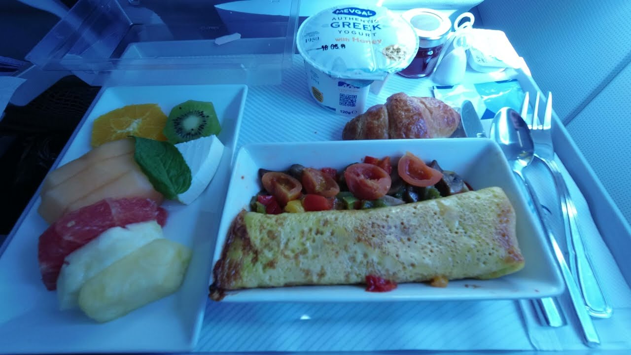 FLIGHT VLOG AEGEAN ATHENS - HELSINKI Business class