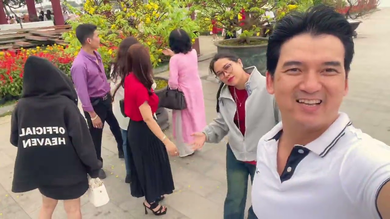 Cả nhà đi chơi xuân 2026