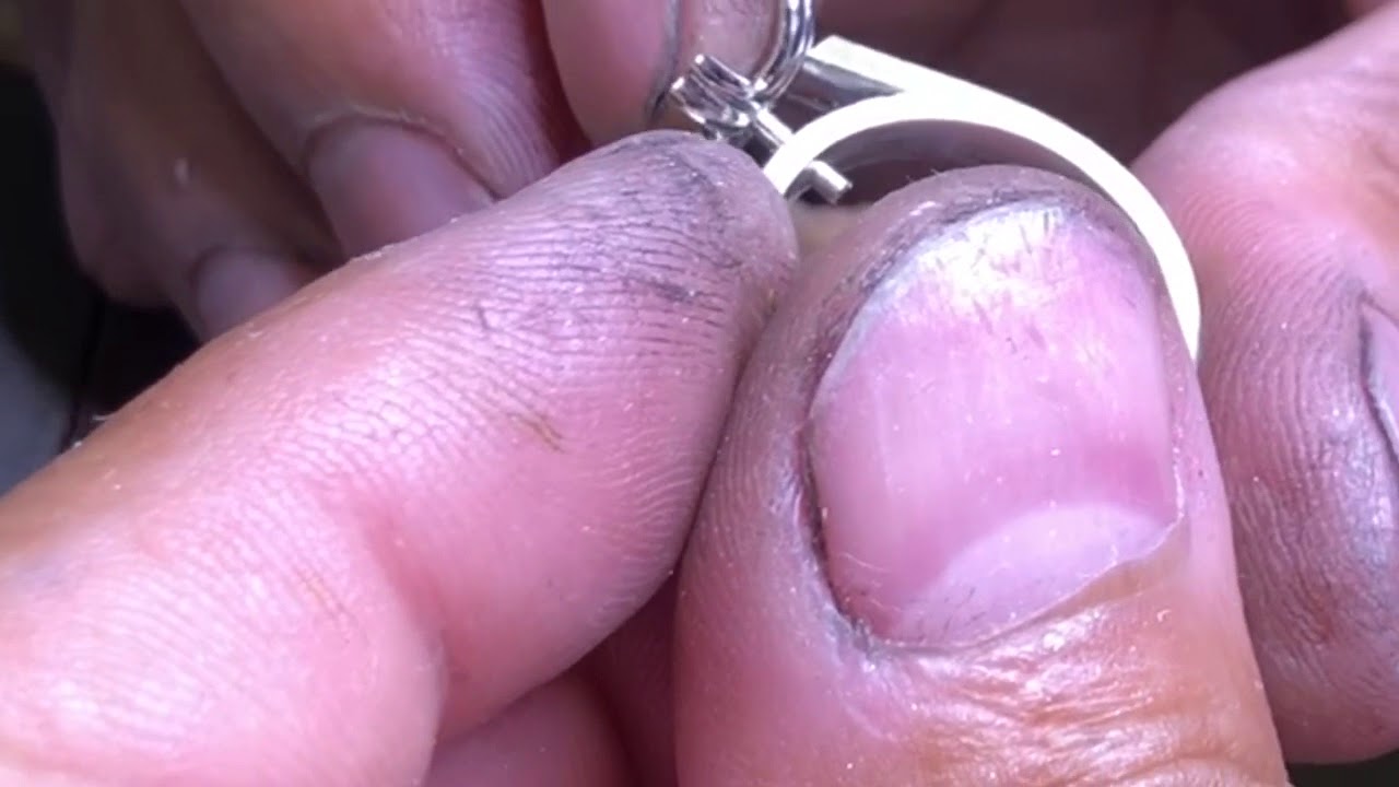 Making A Platinum Engagement Ring.