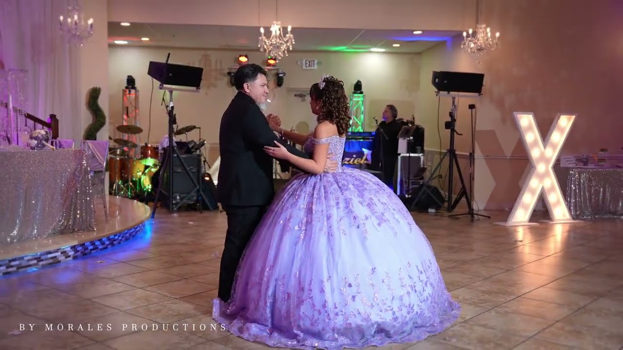 Vals Quinceañera with dad and mom #quinceañera #quinceaneradresses  #walts 