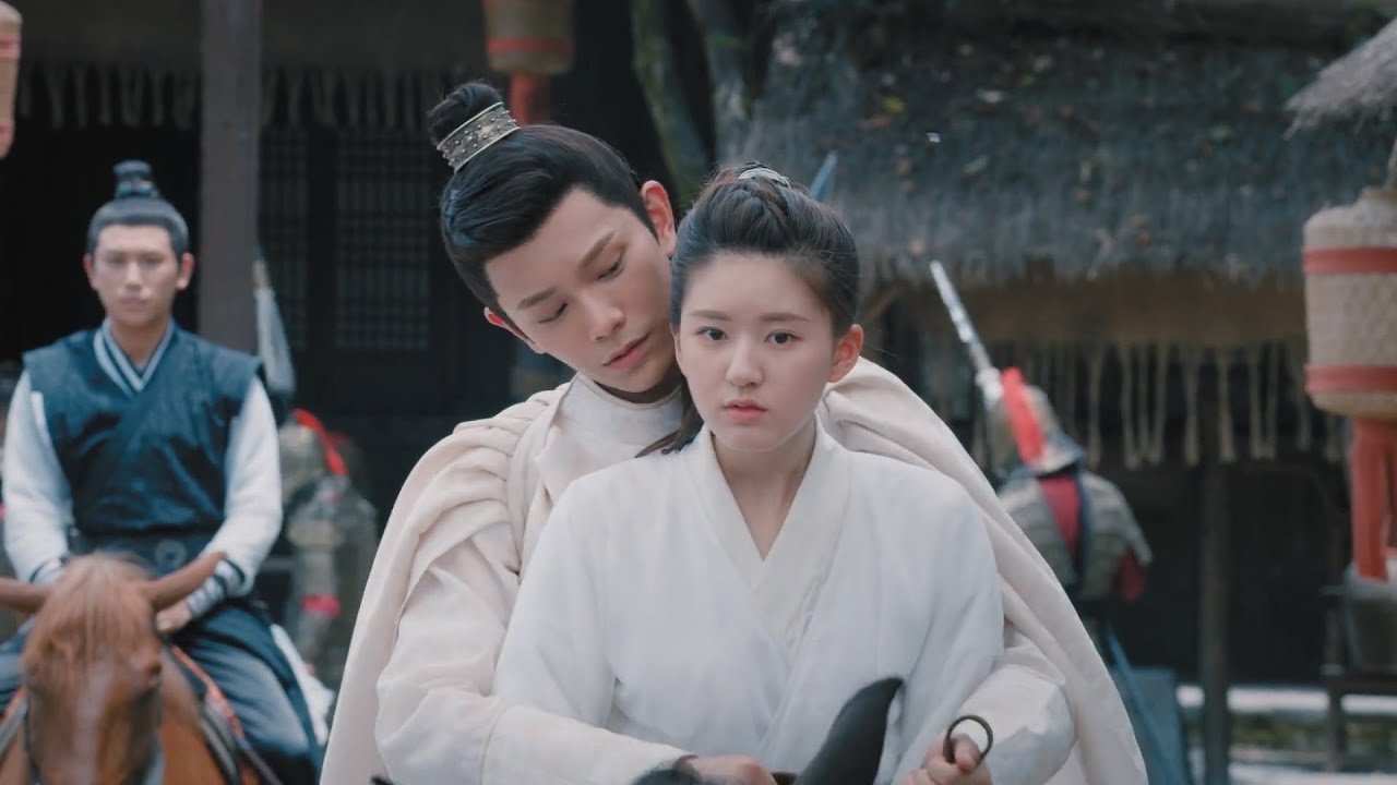 「以後不准和別的男人同乘一輛車。」王爺看到灰姑娘和別的男人說話，醋壇都打翻了！ # 傳聞中的陳芊芊# TheRomanceofTigerandRose##電視劇#愛情