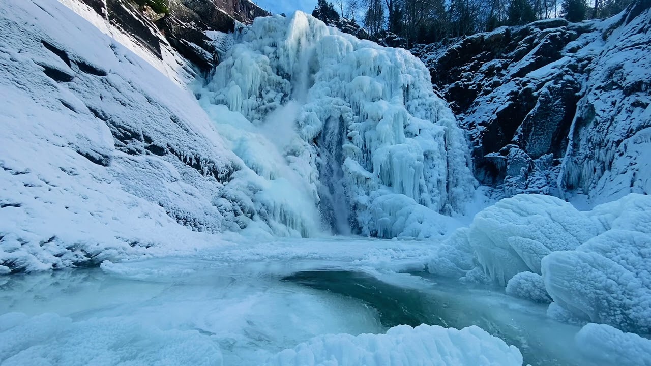 Låtefossen om vinteren ❄️ | Avslappende naturvideo.  Låtefossen in Winter ❄️Relaxing Nature Video