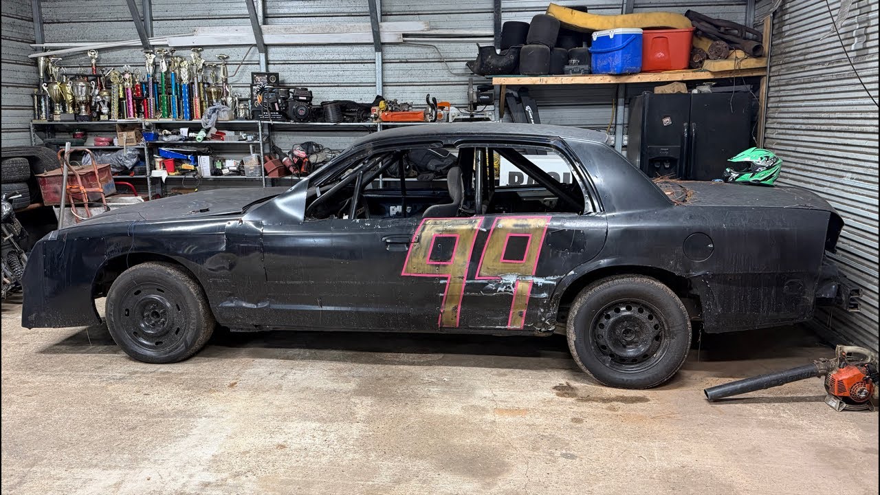 Fleming Family Racing is live! Working on the Crown Stock! 