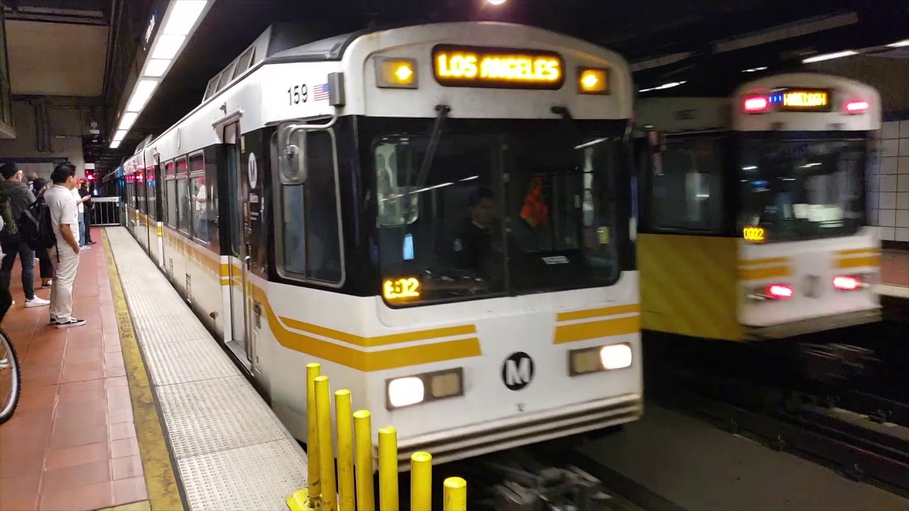 [HD] LA Metro Blue & Expo Line Nippon Sharyo P2020's at 7th Street Metro Center