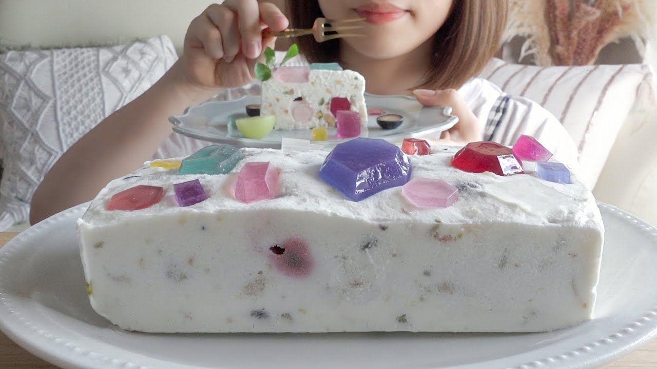 【咀嚼音】琥珀糖がちりばめられた宝石のカッサータを食べる【ASMR/EATINGSOUNDS】