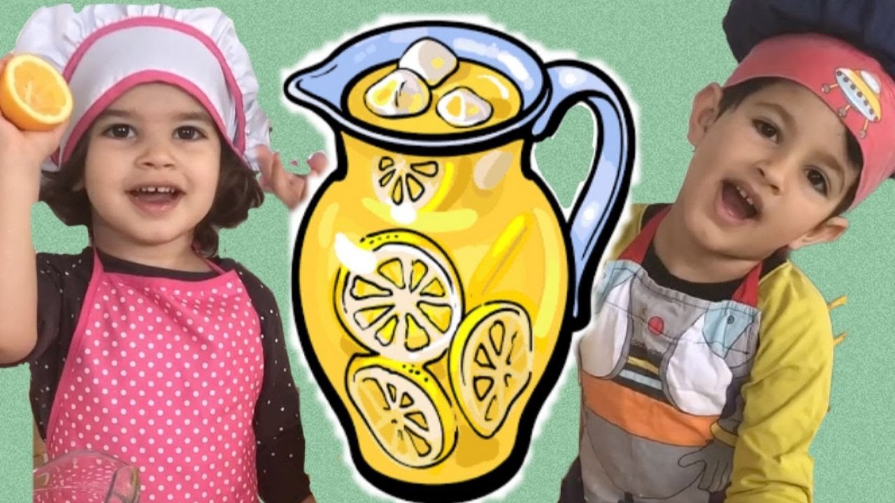 How to make homemade lemonade using real lemons | Kids making lemonade with freshly squeezed lemons