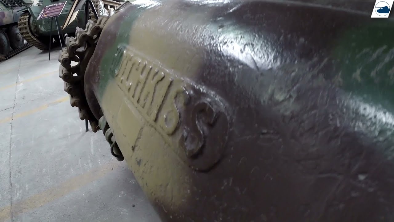 Geschützwagen 39H(f) - Walkaround - Saumur Tank Museum.