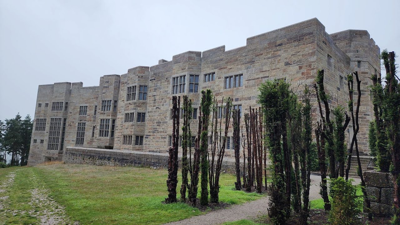 Castle Drogo, a tour through the house and gardens