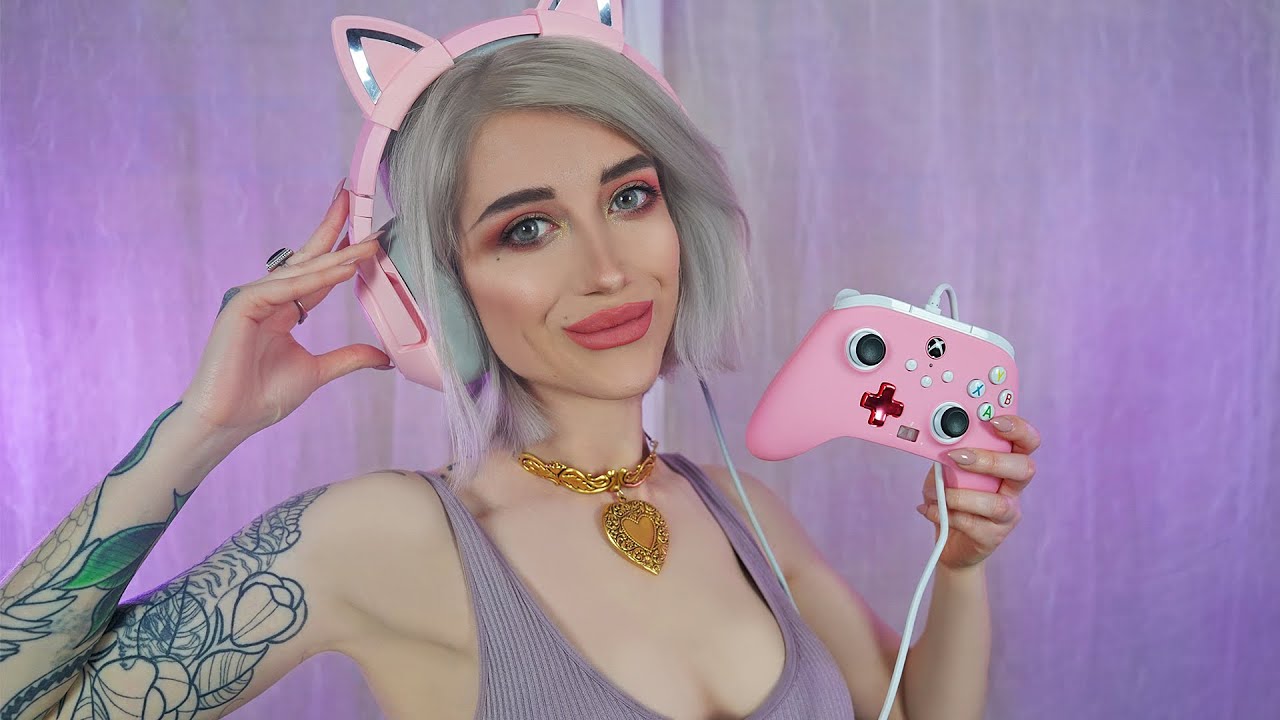 ASMR Gamer Girlfriend Plays With You / Whispered