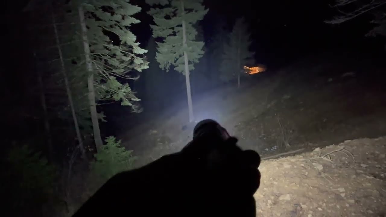 Compact but insanely bright. Testing the Sofirn SR23 flashlight.