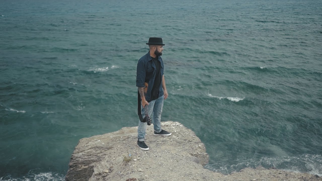 Museo del fado  (videoClip) - Althay Paez