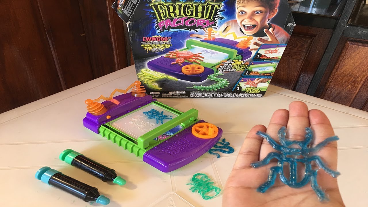 COMPREI UMA FÁBRICA DE FAZER INSETOS!!!