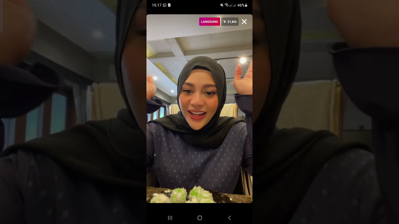 Aurel Hermansyah ceritakan masa kecilnya di live, sambil makan klepon, netizen komen, muncrat didlm.
