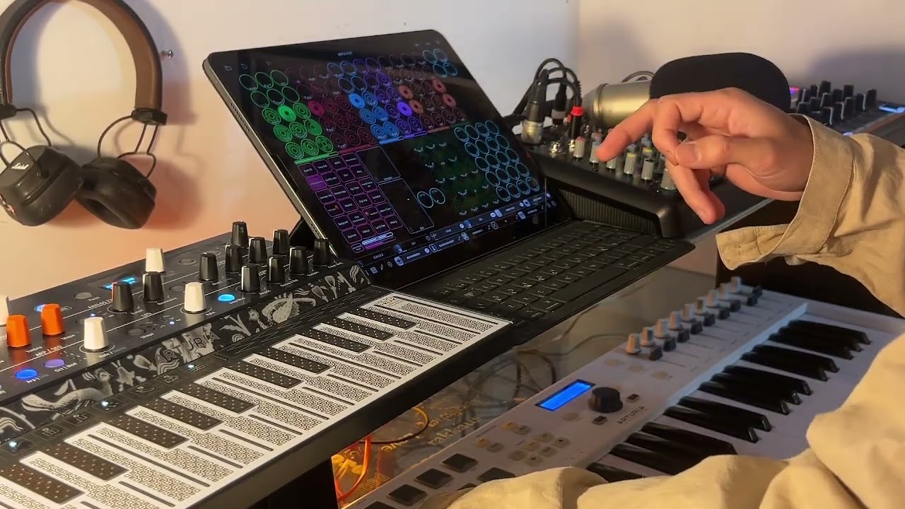 Remix:2025.12.28 ‪@yileartlab‬ ( Arturia Drumbrute IMPACT & Microfreak & loopy pro)