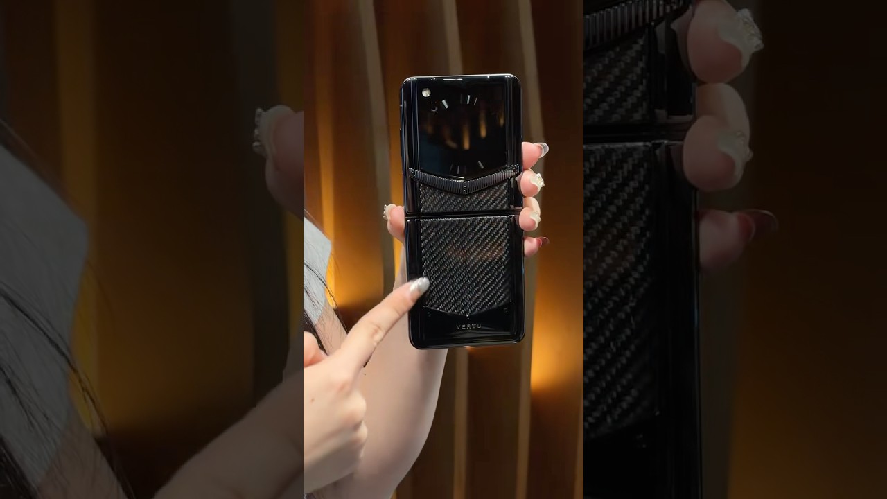 Vertu quantum flip carbon fiber phone #vertu #smartphone #luxuryphone #unboxing #rich #fashion