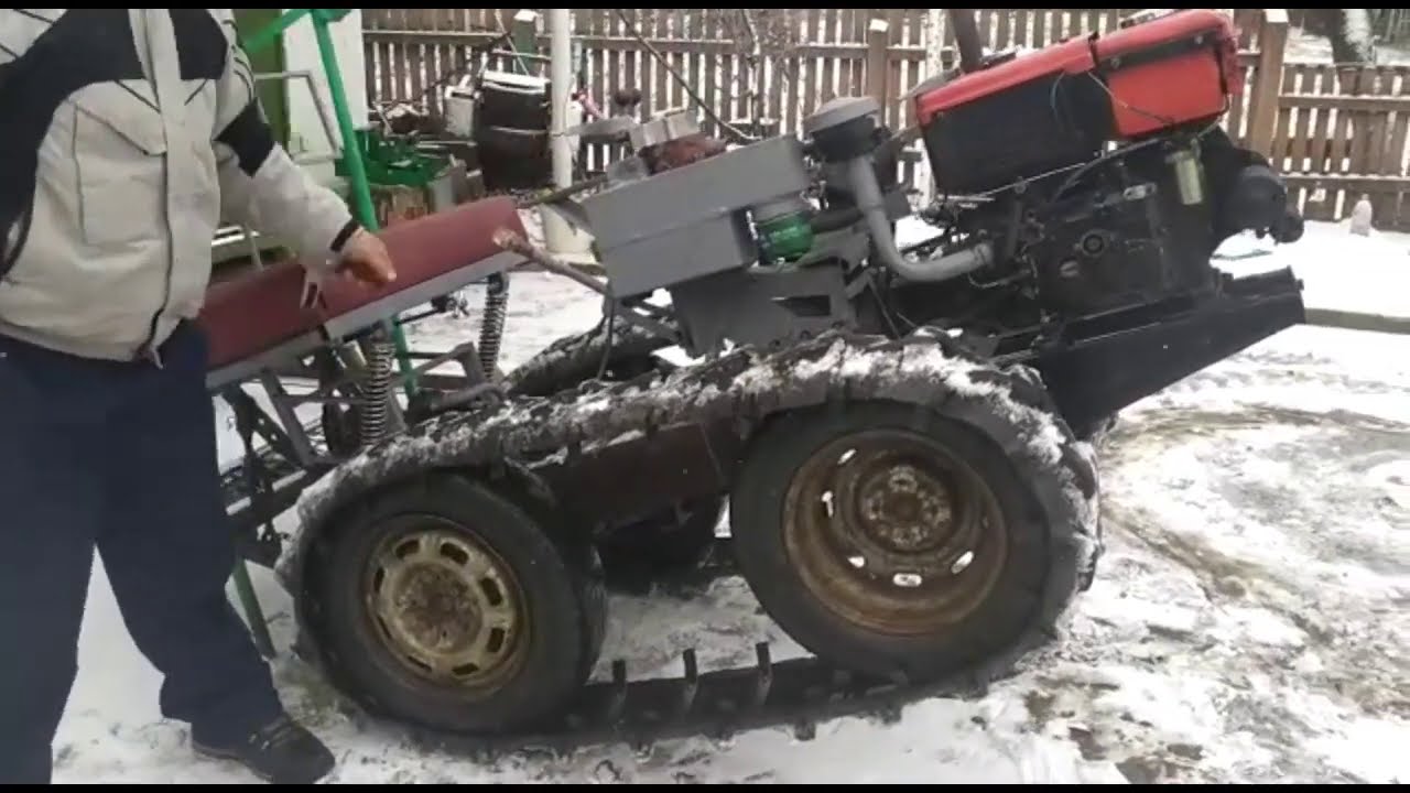 Гусеничный дизельный самодельный минитрактор . Первый выезд.