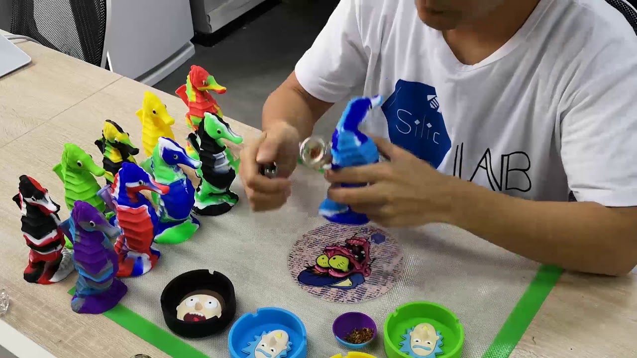 SILICLAB Seahorse Bubbler Silicone Water Pipe Bongs