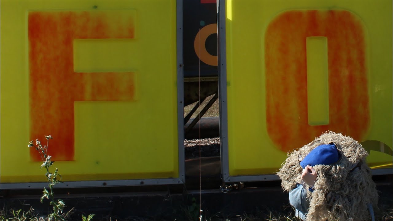 lil strawberry - waffle house (music video)
