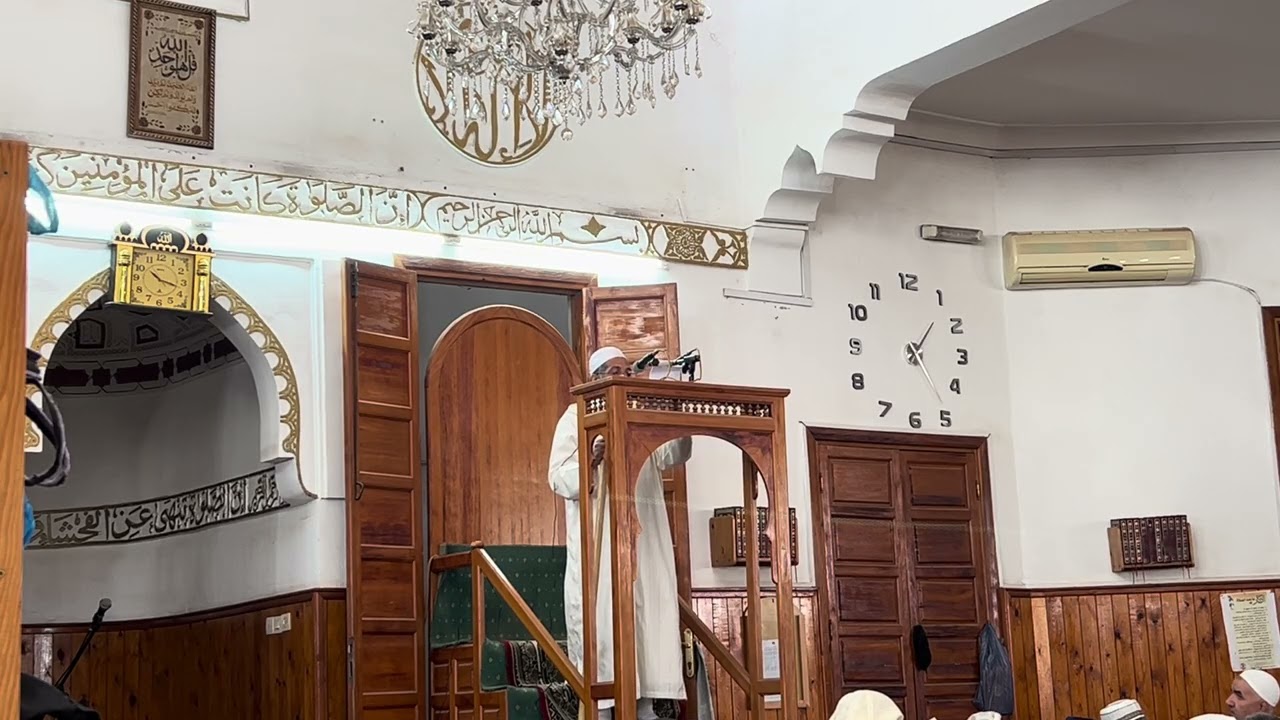 خطبة الجمعة من مسجد الفتح حي الزهور حول موضوع حب الوطن والإجتماع عليه والدفاع عنه والحرص عليه  