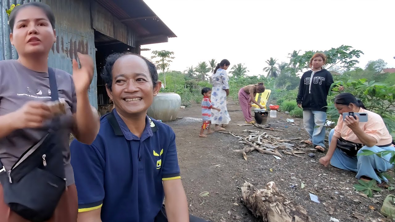 702. អំណោយជូនបងស្រីណុល Life in the Cambodian Countryside.
