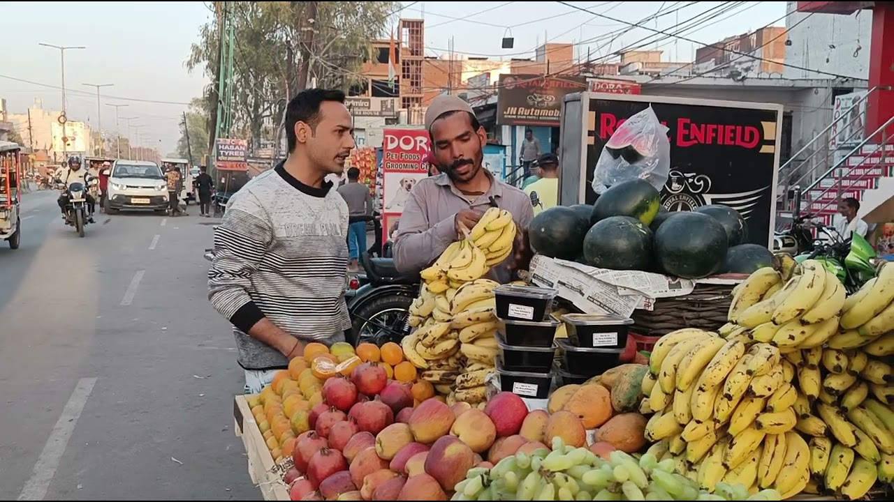 फ़ल वाले की ज़िन्दगी | Thela Lagane Wale Business Kaise Karte hai | Fruit Bechne mai Kitna Fayda