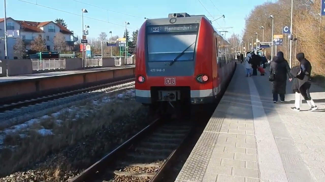 Bayerische Maximiliansbahn München - Holzkirchen Züge in Sauerlach BOB BRB S-Bahn Eisenbahn Bayern